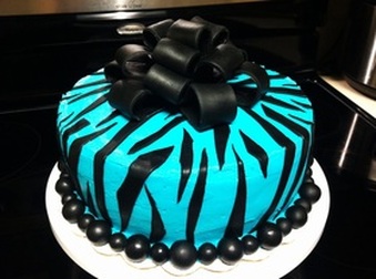 Zebra Fondant Cake by Wandalis